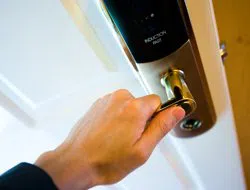 Seattle Emergency Lock & Key Seattle, WA 206-317-8081 - 8a-com-side